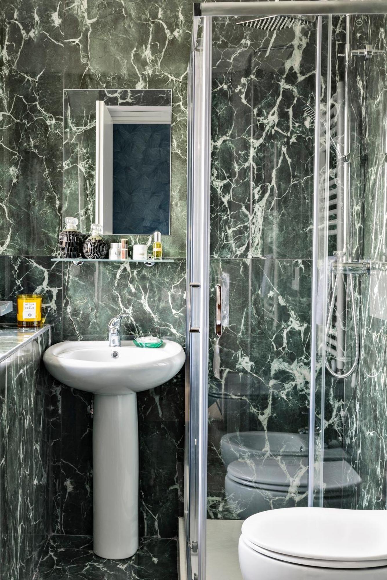 Elysium Suites Colosseo โรม ภายนอก รูปภาพ