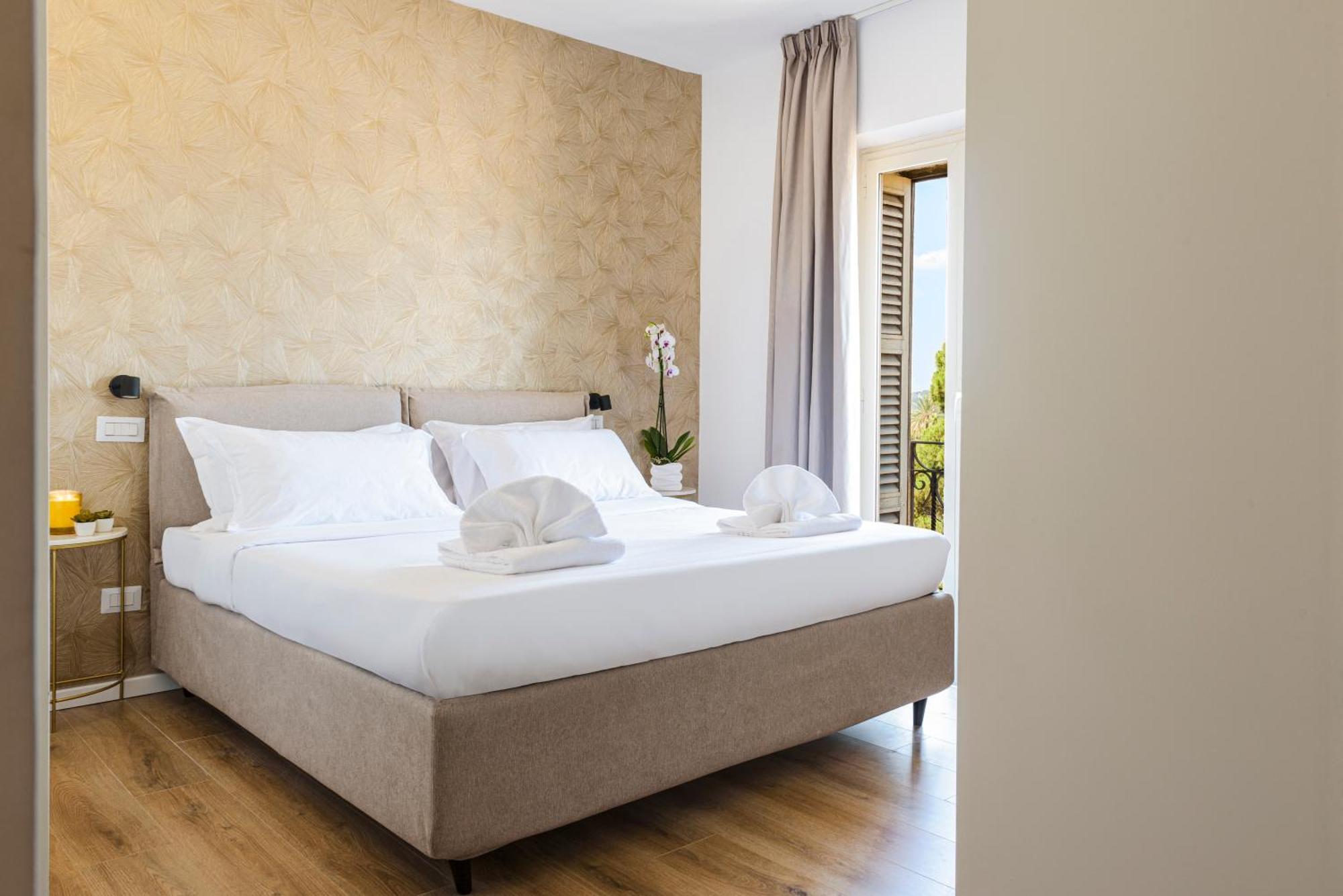 Elysium Suites Colosseo โรม ภายนอก รูปภาพ